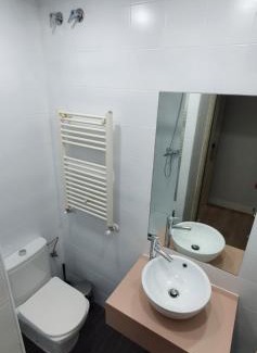 Embajadores House | CH Lemon Rooms - Madrid