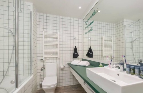 Les Barils House | Chambre d'hôtel Nouveau design by Interhome