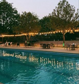 Azerbaijan Hotel | Chabiant Guesthouse Chateau Monolit