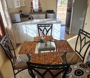 Portmore House | Chad's Island Retreat