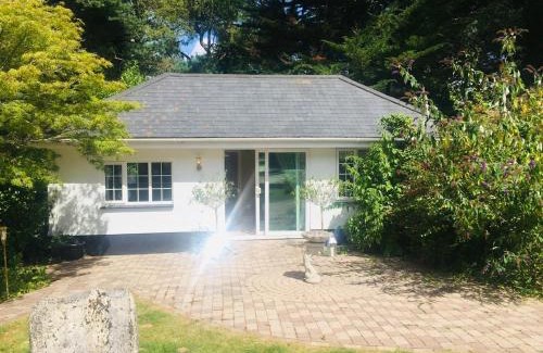 Canford Cliffs Apartment | Chadham Pines Cottage