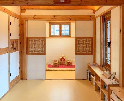 Jingwan-dong Cabin | Chaehyodang Hanok Stay
