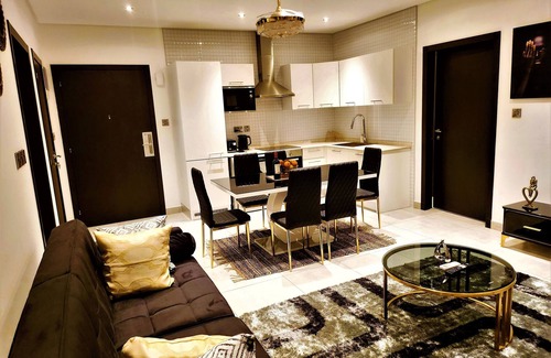 Accra Apartment | Chafford Suite-Douglas Luxury Apartments