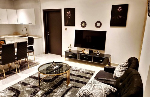 Accra Apartment | Chafford Suite-Douglas Luxury Apartments