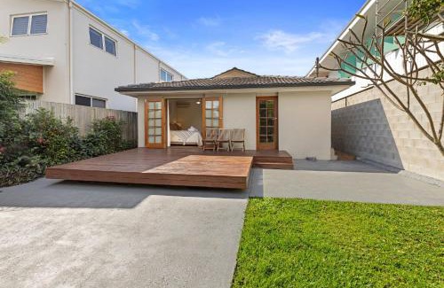 Miami House | Chainey Avenue - Hosted by Burleigh Letting