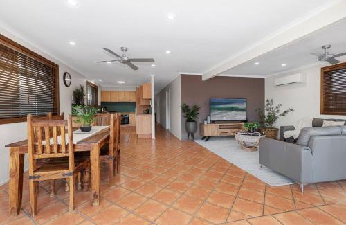 Miami House | Chainey Avenue - Hosted by Burleigh Letting