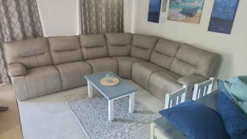 Shaka's Rock Apartment | Chakas Rock Chalet 39
