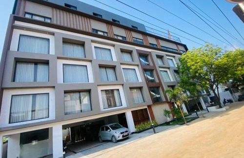 KK Nagar Hotel | Chakkra Grand