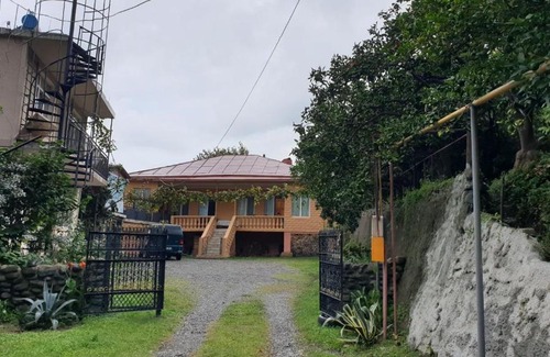 Gorgadzeebi House | Chakvi View Guest House
