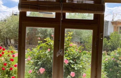 Leh Apartment | Chakzot garden house - Twin BR studio 1