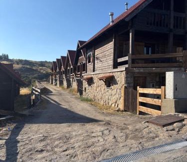 Penhas da Saude Ski Chalet | Chalé das Estrelas