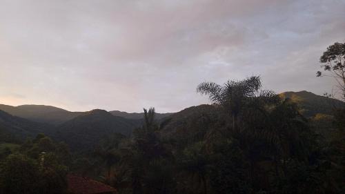 Sao Francisco Xavier House | Chalé rústico na natureza de SFX