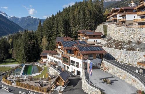 Schonbach Ski Chalet | Chalet in Neukirchen near Ski Lift