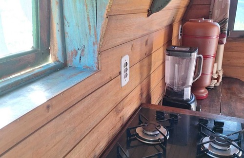Arroio Ski Chalet | CHALÉ DO HOBBIT Ibiraquera 5.6 km from Rosa, blessed nature, incredible chalet
