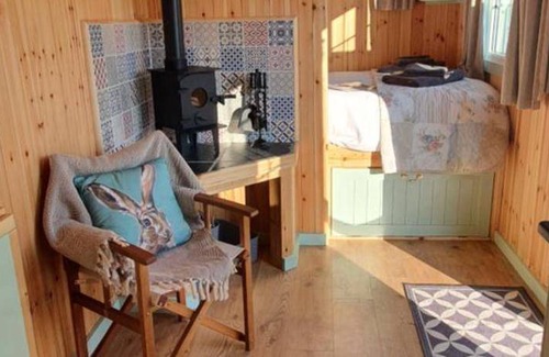 Saint John's Town of Dalry Ski Chalet | Chalet ∙ 1 bedroom ∙ 2 guests
