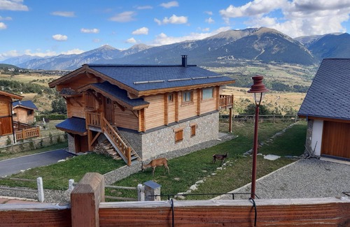 Superbolquere Ski Chalet | Chalet 100m2 + large terrace for up to 8 people