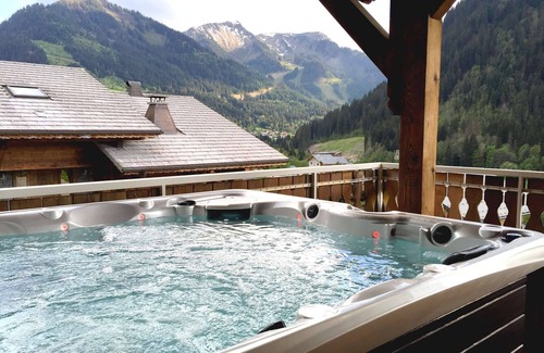 Chatel Ski Chalet | Chalet 14 pers (12 adults max) - authentic, spa, close to the centre and slopes