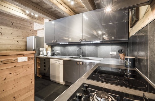 Landry Ski Chalet | CHALET 16 pers WEEKEND & WEEKEND SAUNA free funicular shuttle ARC 1600
