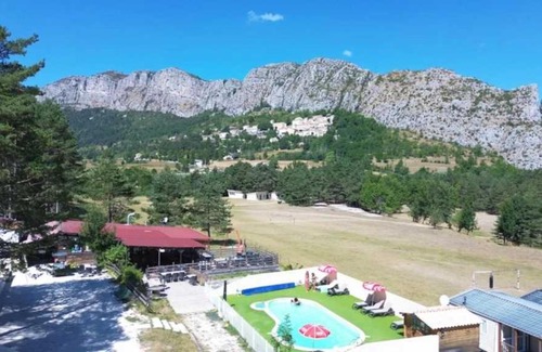 Saint-Auban Other | Chalet 2 étoiles - Piscine - ccbaeia