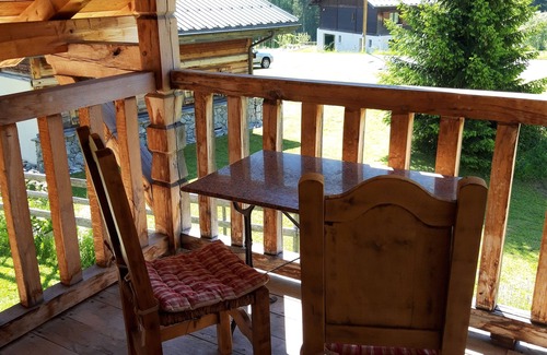 Vallorcine Ski Chalet | Chalet 2-3 pers., balcony, parking lot, ski lift 1.5km, bus 50m, train ski areas 850m