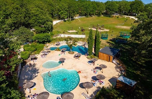 Saint-Cirq-Lapopie Ski Chalet | Chalet 3 étoiles - Piscine - efchce