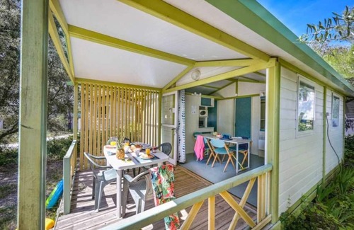 Castries Ski Chalet | Chalet 3 étoiles - Piscine - ccbbgig