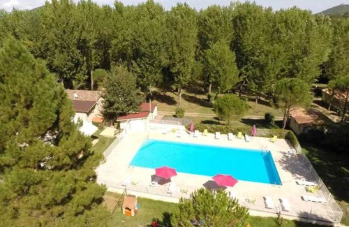Monoblet Ski Chalet | Chalet 3 étoiles - Piscine - cca0gdi