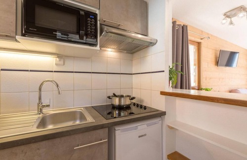 La Salle-les-Alpes Ski Chalet | Chalet, 300m from ski slopes, terrace, parking, tv, 47m², Serre Chevalier