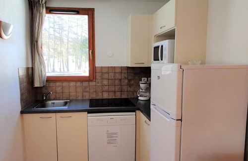 Saint-Etienne-en-Devoluy Ski Chalet | Chalet, 300m from shops, fitness, swimming pool, sauna, terrace, parking, tv, ski locker, 42m²