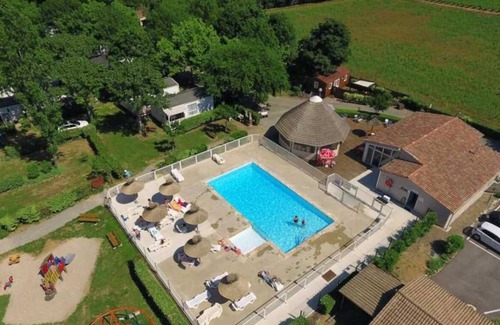 Lansargues Ski Chalet | Chalet 4 étoiles - Piscine - ccbaic0