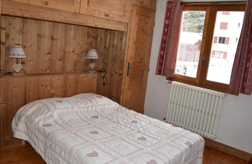 Pralognan-la-Vanoise Ski Chalet | Chalet 5 Pièces à Pralognan-la-Vanoise, 150m², 8 Pers, Proche Commerces et Téléphérique - FR-1-464-48