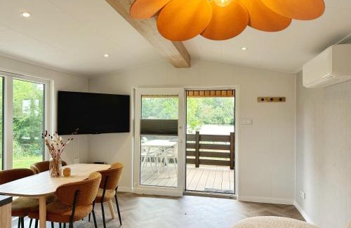Sint Maarten Ski Chalet | Chalet 503a op Recreatiepark De Wielen