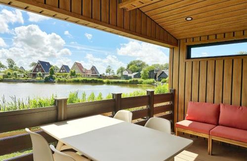 Sint Maarten Ski Chalet | Chalet 503a op Recreatiepark De Wielen