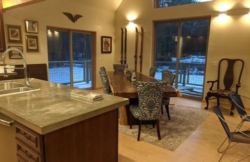 Stowe Area Villa | Chalet 6 at the Griffin Country Lodge