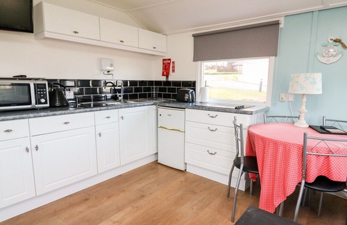 Aberystwyth Cabin | Chalet 95, ABERYSTWYTH