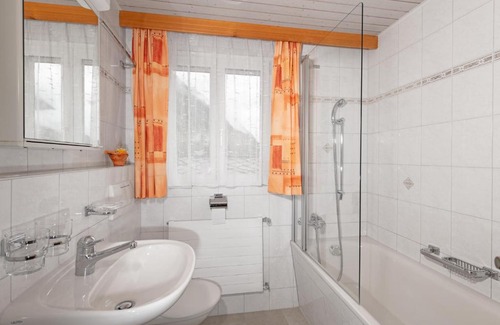 Zermatt City Centre Apartment | Chalet Aeschhorn