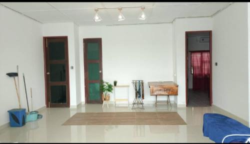 Batu Buruk Ski Chalet | Chalet aircond HSNZ KTCC RM50 OYO homestay RM100 Kakmah roomstay pantai timur guest house Kuala Terengganu