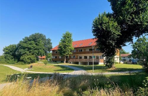 Bad Birnbach Hotel | Chalet An der Brunnader-Ihr perfekter Rückzugsort in der Bayerischen Toskana-Überwiegend mit Klima-3Geh-Min zur Therme
