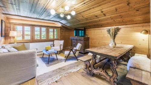 Zweisimmen Nr Gstaad Ski Chalet | Chalet Ananda, Lauenen bei Gstaad