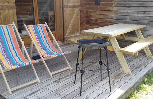 La Joue du Loup Ski Chalet | CHALET ANDY - HALF CHALET CHALETUX PROXIMITY OF TRACKS, WIFI