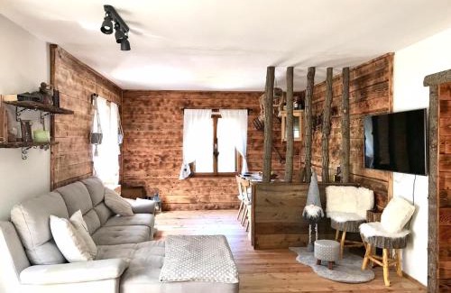 San Pietro di Cadore Apartment | Chalet Apartment by Quokka 360 - Mountain apartment close to Sappada
