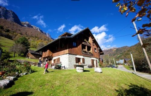 Saint-Ferreol Ski Chalet | Chalet Arclosan - Saint-Ferréol