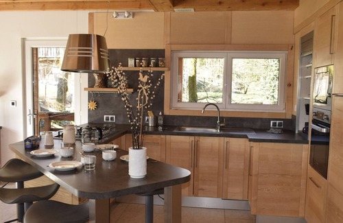 Villeneuve-les-Charnod Ski Chalet | Chalet Aromas, 4 bedrooms, 10 persons