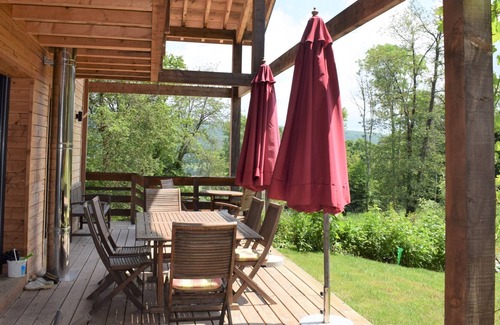 Villeneuve-les-Charnod Ski Chalet | Chalet Aromas, 4 bedrooms, 10 persons