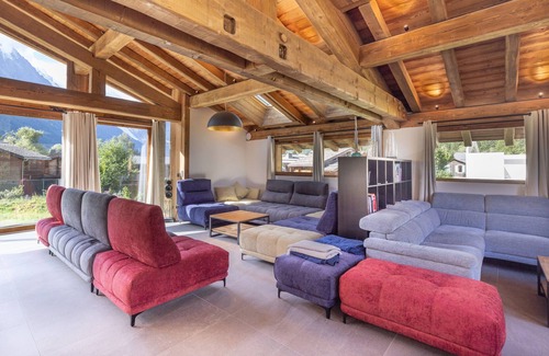 Les Tines Ski Chalet | Chalet 'Asa' with Mountain View, Private Terrace and Wi-Fi