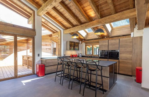 Les Tines Ski Chalet | Chalet 'Asa' with Mountain View, Private Terrace and Wi-Fi