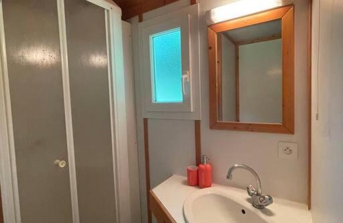 Serilhac Ski Chalet | Chalet au bord de l'étang