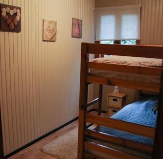 Saint-Quirin Ski Chalet | Chalet au bord de l’eau