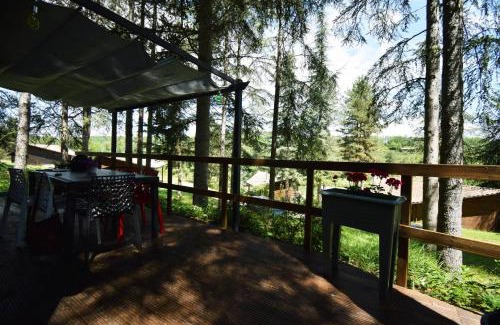 Layrac Ski Chalet | Chalet avec piscine commune au Lac de Goulens - 2 adultes et 3 enfants