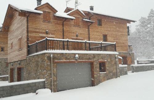 Formigueres Ski Chalet | Chalet BeauBois